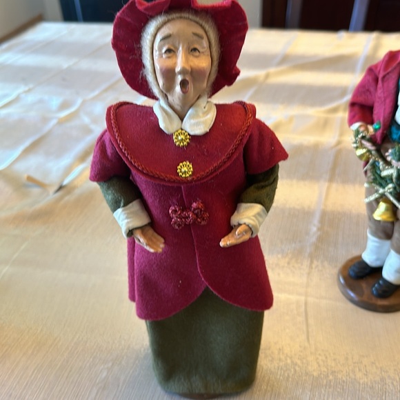 Vintage Carolers - Picture 2 of 4